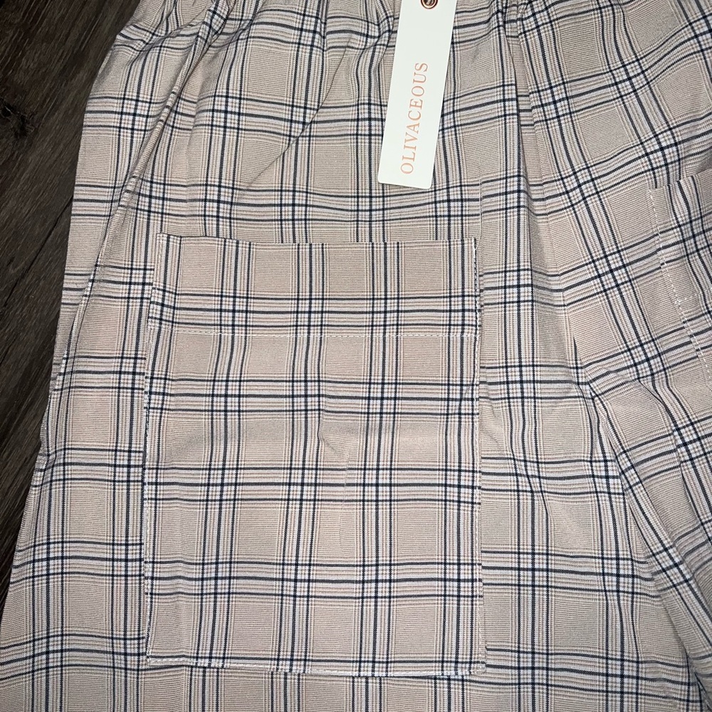 olivaceous NWT pull on shorts - Picture 3 of 5